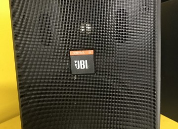 JBL Control 25 pienoiskaiuttimet