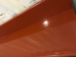 Ruskea petsilakattu Nojailutiski yhteispituus 12,25 m, leveys 28 cm, vahvuus 4 cm 70e + alv